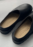 Shoe | McKinlays x Commonplace Anderson Slip On (Black)