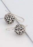 Earring | Small Lace Pod (Silver)