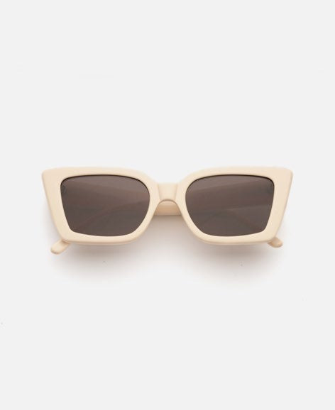 Sunglasses | Lucia (Oat Milk)