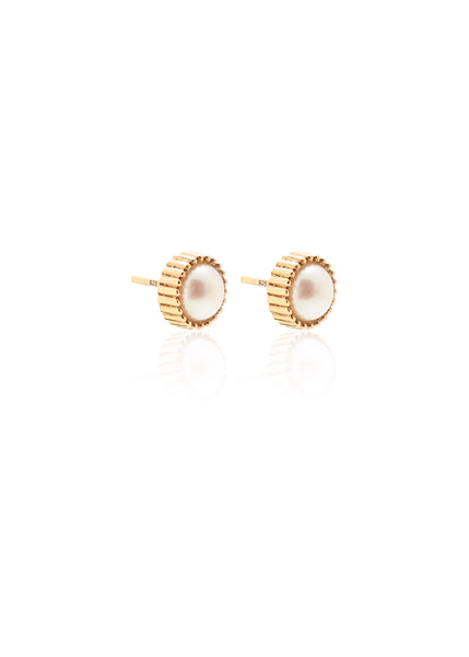 Earring | Radiant Pearl Studs (Gold/Pearl)