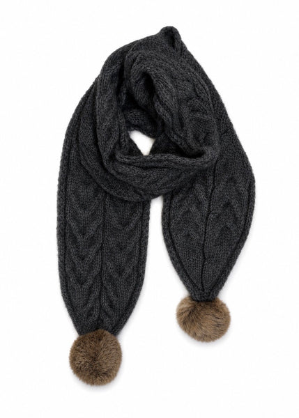 Lothlorian Cable scarf wit fur pompom in charcoal