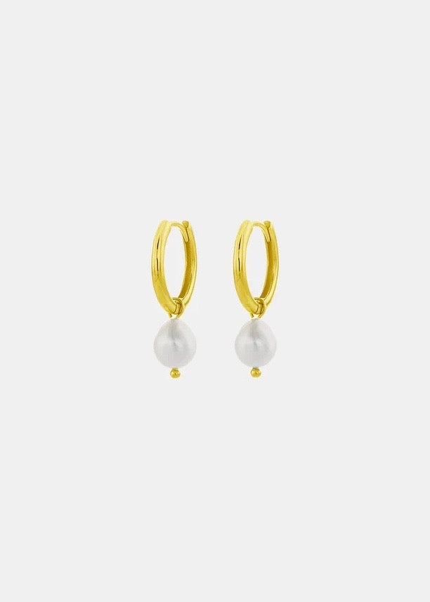 Earrings | Pearl Hoop Medium (Gold)