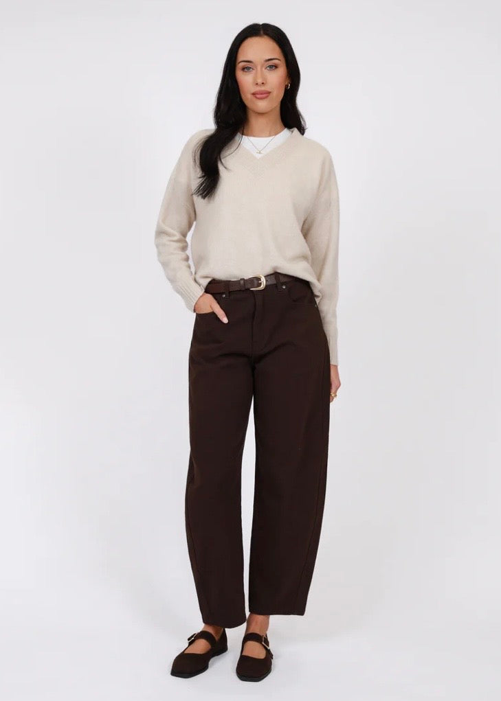 Marlow The Curve Barrel jean in chocolate