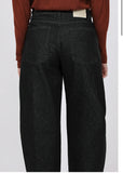 Pant | The Curve Barrel (Noir Rinse)