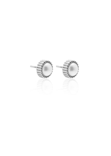 Earring | Radiant Pearl Studs (Silver/Pearl)