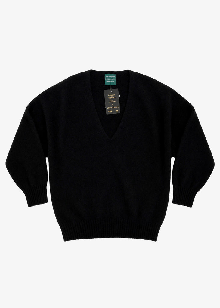 Lothlorian cavern v neck jumper in black