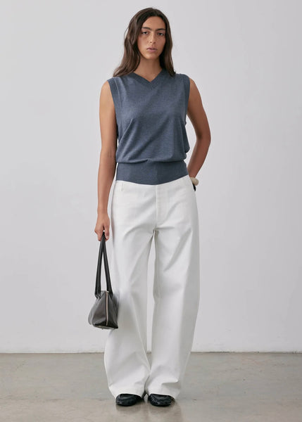 Jean | Hale (Plaster White)