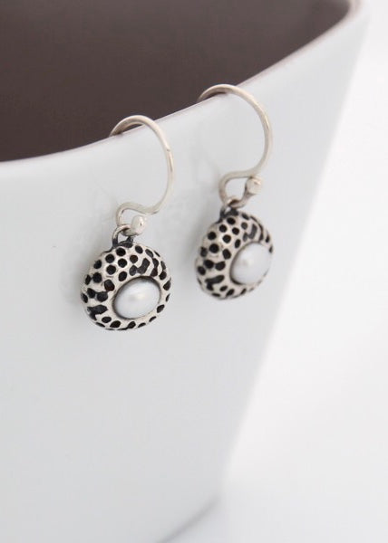 Earrings | Mini Kina Drop