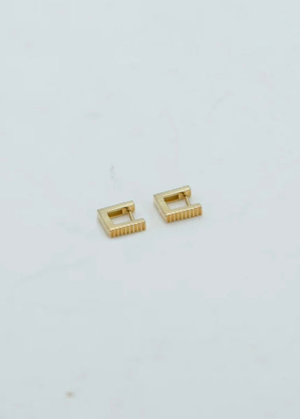 Earrings | Lines Square Huggies (Gold)